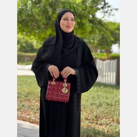 عبايه العنود