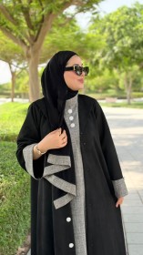 عباية لانا