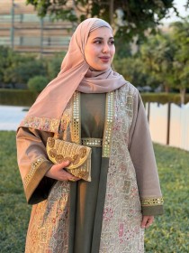 عباية تهاني