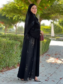 عباية رغد